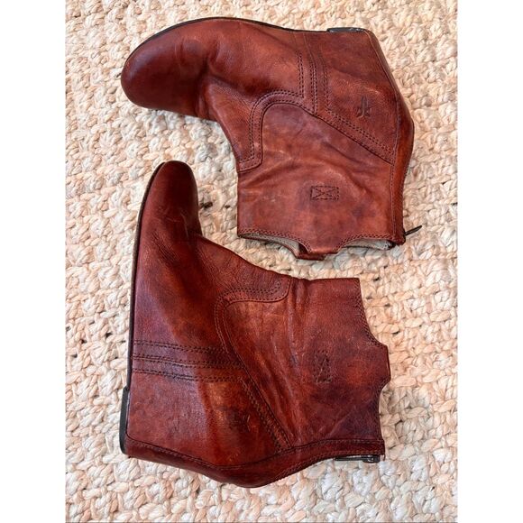 FRYE Carson Booties hidden wedge cognac Sz 6.5, $375 - Picture 3 of 12